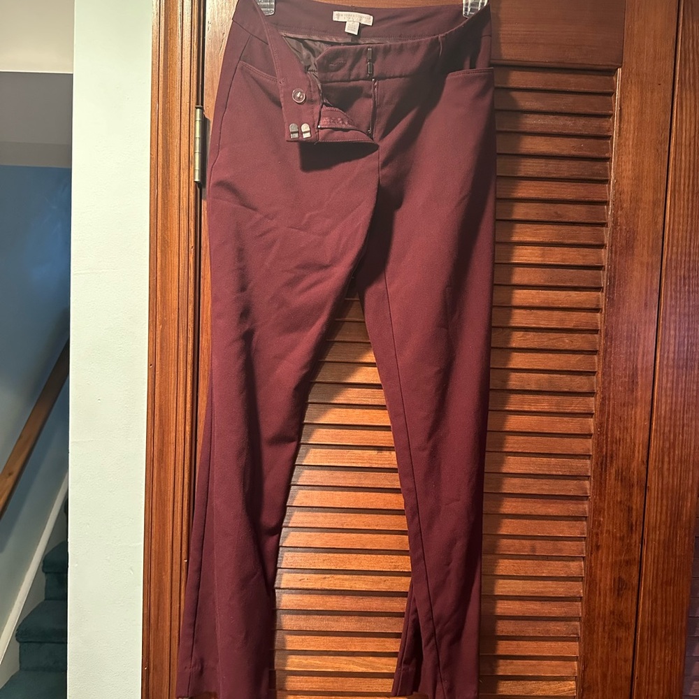 New York &Co women’s size 0P maroon dress pants